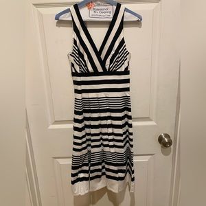 White House Black Market Dress Size 00